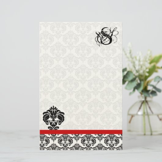 Rotes Trimm Schwarzer Damask Monogramm Briefpapier (Stehend Vorderseite)