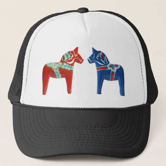 Rotes u. blaues Dala Pferd Truckerkappe (Vorderseite)