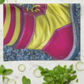 Rotes und gelbes Clowschuh Küchentuch (Gefaltet)