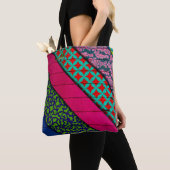 Rotes und grünes Kleidungsstück Tasche (Von Nahem)