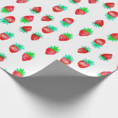 Rotes und grünes, lebendiges Erdbeermuster Geschenkpapier (Ecke)