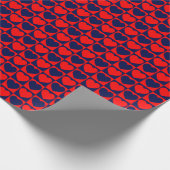 Rotes und Navy Blau-Schachbrettmuster mit Herz Geschenkpapier (Ecke)