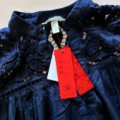 Rotes und orangefarbenes Muster, lebhaft und kühl,