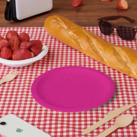 Rotes und rosa Polka-Dot-Papier mit gleichmäßiger Pappteller (Picknick)