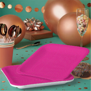 Rotes und rosa Polka-Dot-Papier mit gleichmäßiger Pappteller
