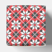 Rotes und schwarzes nahtloses Kreuzstich Geschenkschachtel (Oben)
