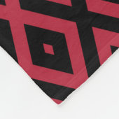 Rotes und schwarzes Rautenmuster Fleecedecke (Ecke)