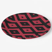 Rotes und schwarzes Rautenmuster Pappteller (Schrägansicht)