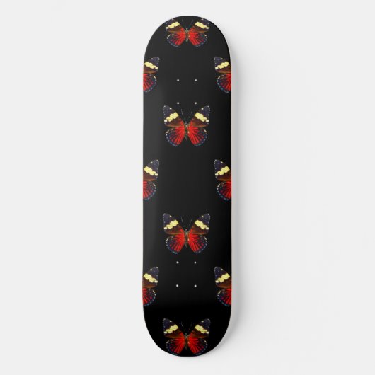 Rotes und schwarzes Schmetterlingsmuster Skateboard (Vorderseite)