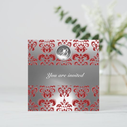 ROTES UND WEISSES DAMASK GEM STONE MONOGRAM EINLADUNG (Stehend Vorderseite)