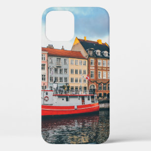 ROTES UND WEISSES KONKRETES GEBÄUDE Case-Mate iPhone HÜLLE