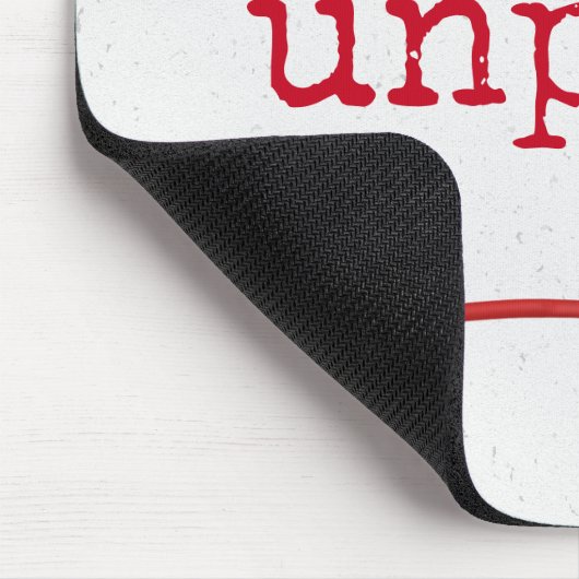 Rotes USB-Kabel mit UNPLUG-Text Mousepad (Ecke)