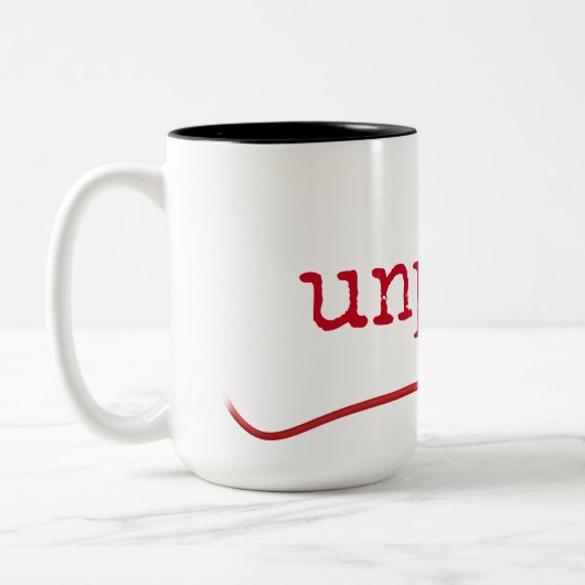 Rotes USB-Kabel mit UNPLUG-Text Zweifarbige Tasse (Links)