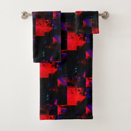 Rotes viereckiges Mosaiküberlagern über dunkelgrün Badhandtuch Set (Insitu)