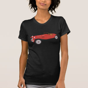 Rotes Vintage-Sportwagen, klassischer Roadster mit T-Shirt
