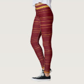 "Rotes Weinarsenal: Präzision in Gold Detai herges Leggings (Links)