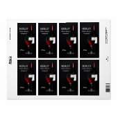 Rotes Weinglas und Flasche (Vorne)