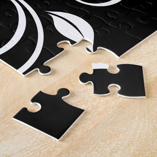 Rotes Weiß und Schwarze Blüten Puzzle (Seite)