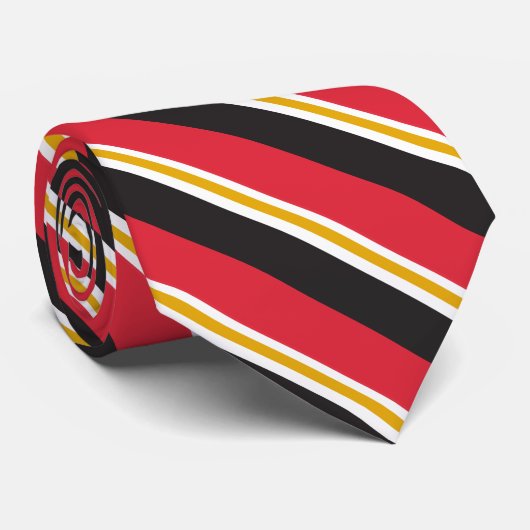 Rotes weißes Gold u. schwarze Krawatte (Gerollt)