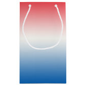 Rotes weißes u. blaues Ombre Kleine Geschenktüte (Rückseite)