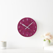 Rotes Zeilenmuster Runde Wanduhr (Zuhause)