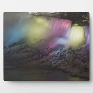 Rotfarbige Lichtdarstellung auf American Falls Fotoplatte