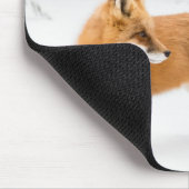 Rotfuchs im weißen Schnee Mousepad (Ecke)