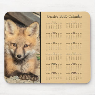 Rotfuchsjunges - Anpassbarer Kalender für das ganz Mousepad