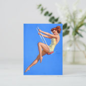 Rothaarige auf Schaukel Pin Up Postkarte (Stehend Vorderseite)