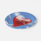 Rotherzballon in Wolken zum Jubiläum Pappteller (Schrägansicht)