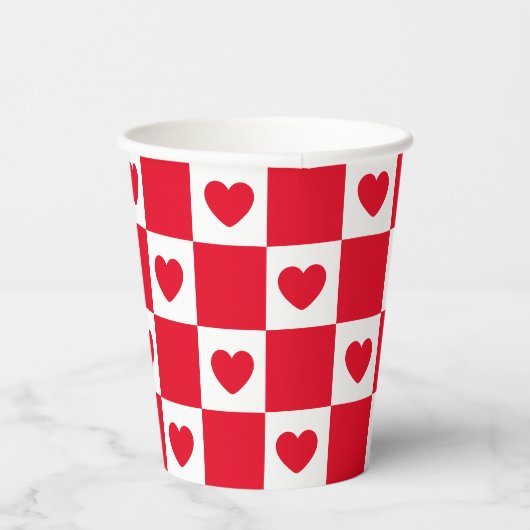 Rotkariertes Herzmuster Pappbecher (Rechts)
