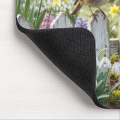 Rotkehlchen auf einem Frühlingsgartenzaun Mousepad (Ecke)