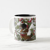 Rotkehlchen in einem heiligen Baum nach einem Schn Zweifarbige Tasse (Vorderseite Links)