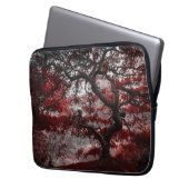 Rotkreuz-Blossom Laptopschutzhülle (Vorderseite Links)