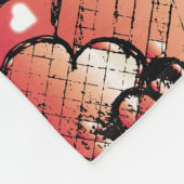 Rötlich-weiße Muster des romantischen Herzens Fleecedecke (Ecke)