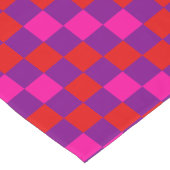 Rotlila Rosa Karomuster Design Kurzer Tischläufer (Ecke)