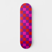 Rotlila Rosa Karomuster Design  Skateboard (Vorderseite)