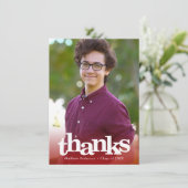 Rotmodernes Foto Abschluss fett einfache Typografi Dankeskarte (Stehend Vorderseite)