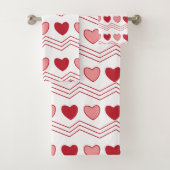 Rotrosa Herzchen Valentinisches Muster Badhandtuch Set (Insitu)
