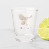 Rotschwanzfalken im Flug Personalisiert Schnapsglas (Rückseite)