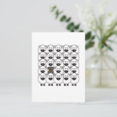 Rottie im Schafe Postkarte (Stehend Vorderseite)