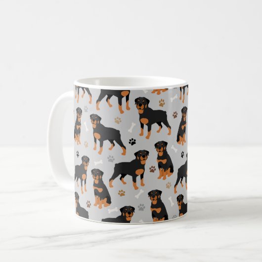 Rottweiler Dog Bones and Paws Tasse (Vorderseite Links)