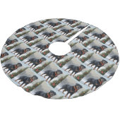Rottweiler Dog in Schnee Weihnachten Polyester Weihnachtsbaumdecke (Schrägansicht)