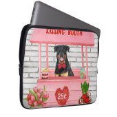Rottweiler Dog Valentine's Day Kissing Booth Laptopschutzhülle (Vorne Rechts)