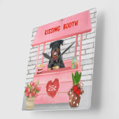 Rottweiler Dog Valentine's Day Kissing Booth Quadratische Wanduhr (Winkel)