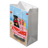 Rottweiler Dog Valentine's Day Lkw Herz Mittlere Geschenktüte (Rückseite Schrägansicht)