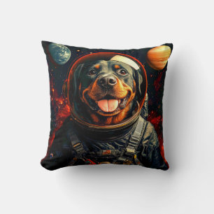 Rottweiler erkundet kissen