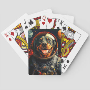 Rottweiler erkundet spielkarten