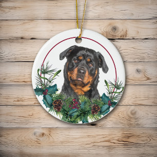 Rottweiler Evergreen Berry Wreath Keramik Ornament