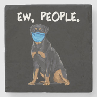 Rottweiler ew people dog wearing face mask steinuntersetzer